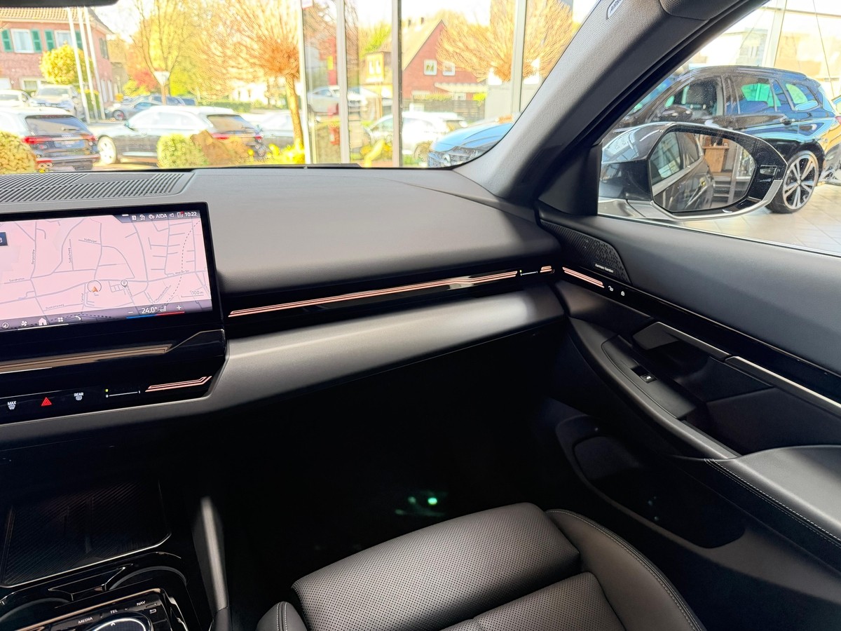 BMW 520 d LED HUD Gestik 360* H&K