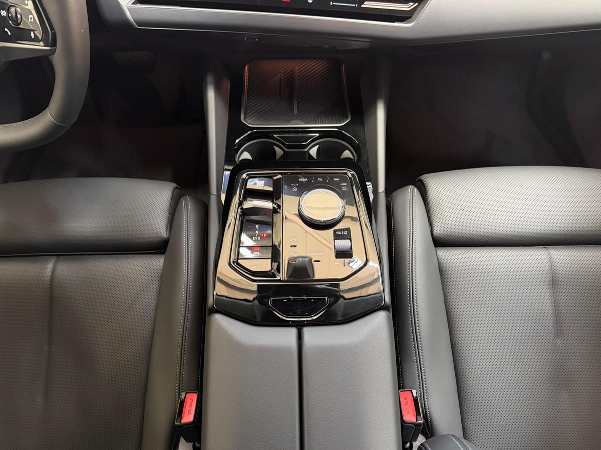 BMW 520 d LED HUD Gestik 360* H&K