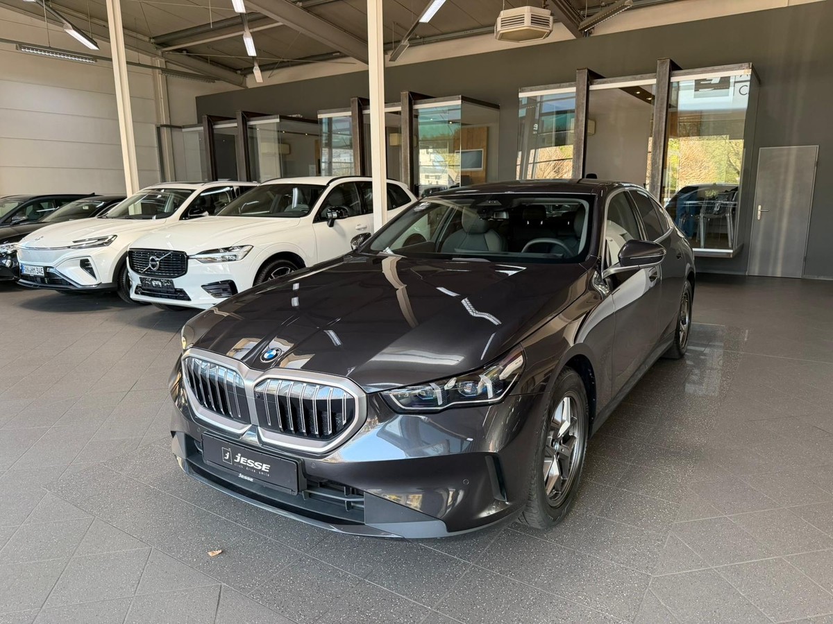 BMW 520 d LED HUD Gestik 360* H&K