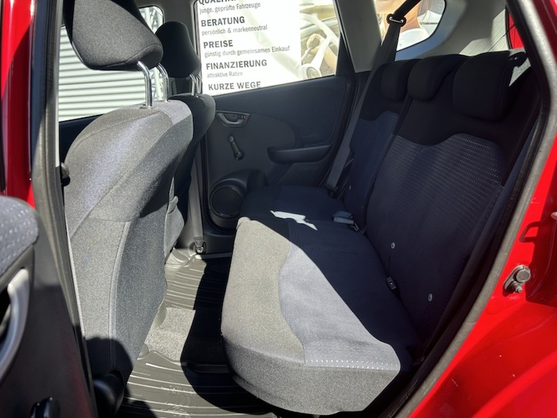 Honda Jazz 1.2 i TREND SERVO*KLIMA*RADIO*5 TÜRIG* NUR 44.000 KM