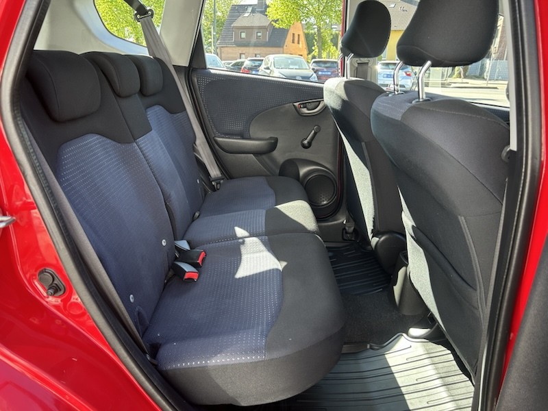 Honda Jazz 1.2 i TREND SERVO*KLIMA*RADIO*5 TÜRIG* NUR 44.000 KM