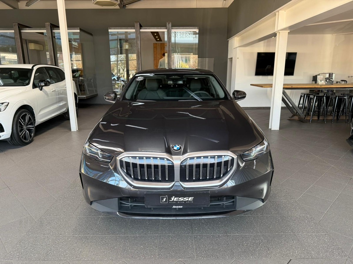 BMW 520 d LED HUD Gestik 360* H&K