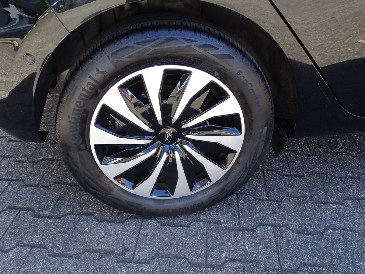 Ford Fiesta 1.0 EcoBoost Hybrid Titanium Automatik