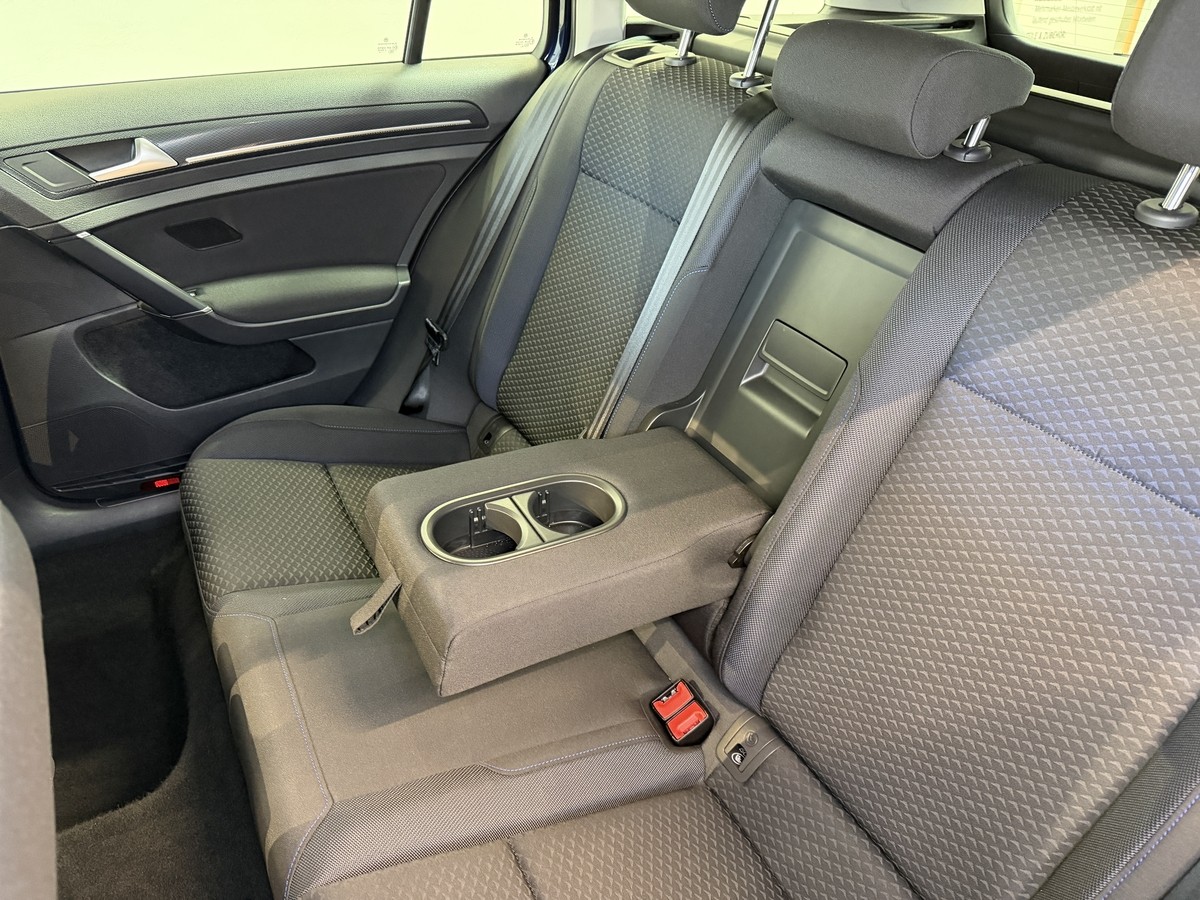 Volkswagen Golf VII 1.0 TSI United CarPlay*PDC*Allwetter* 