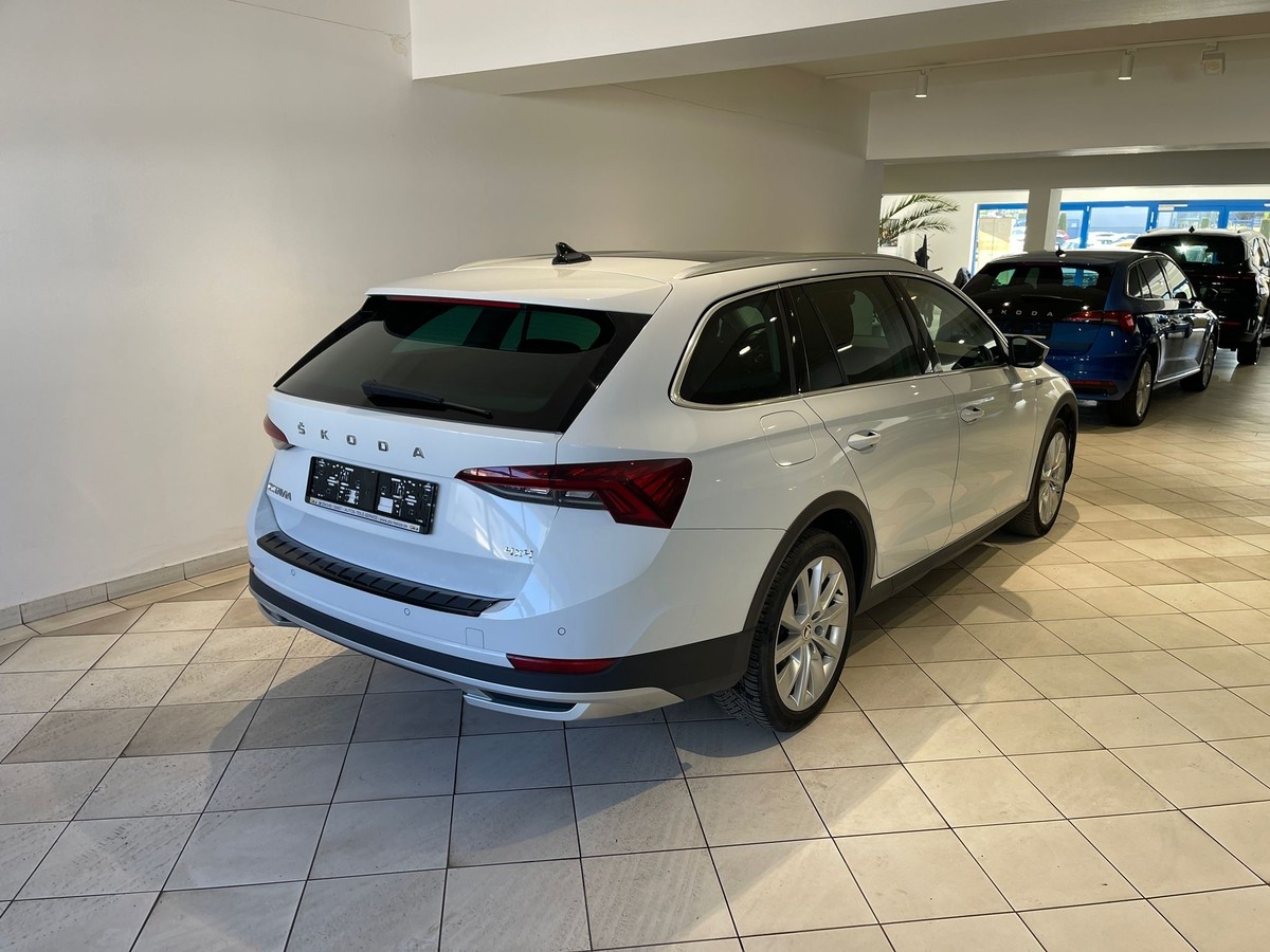 Skoda Octavia Combi Scout 2.0 TDI DSG 4x4