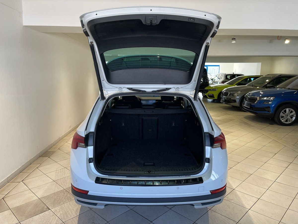 Skoda Octavia Combi Scout 2.0 TDI DSG 4x4