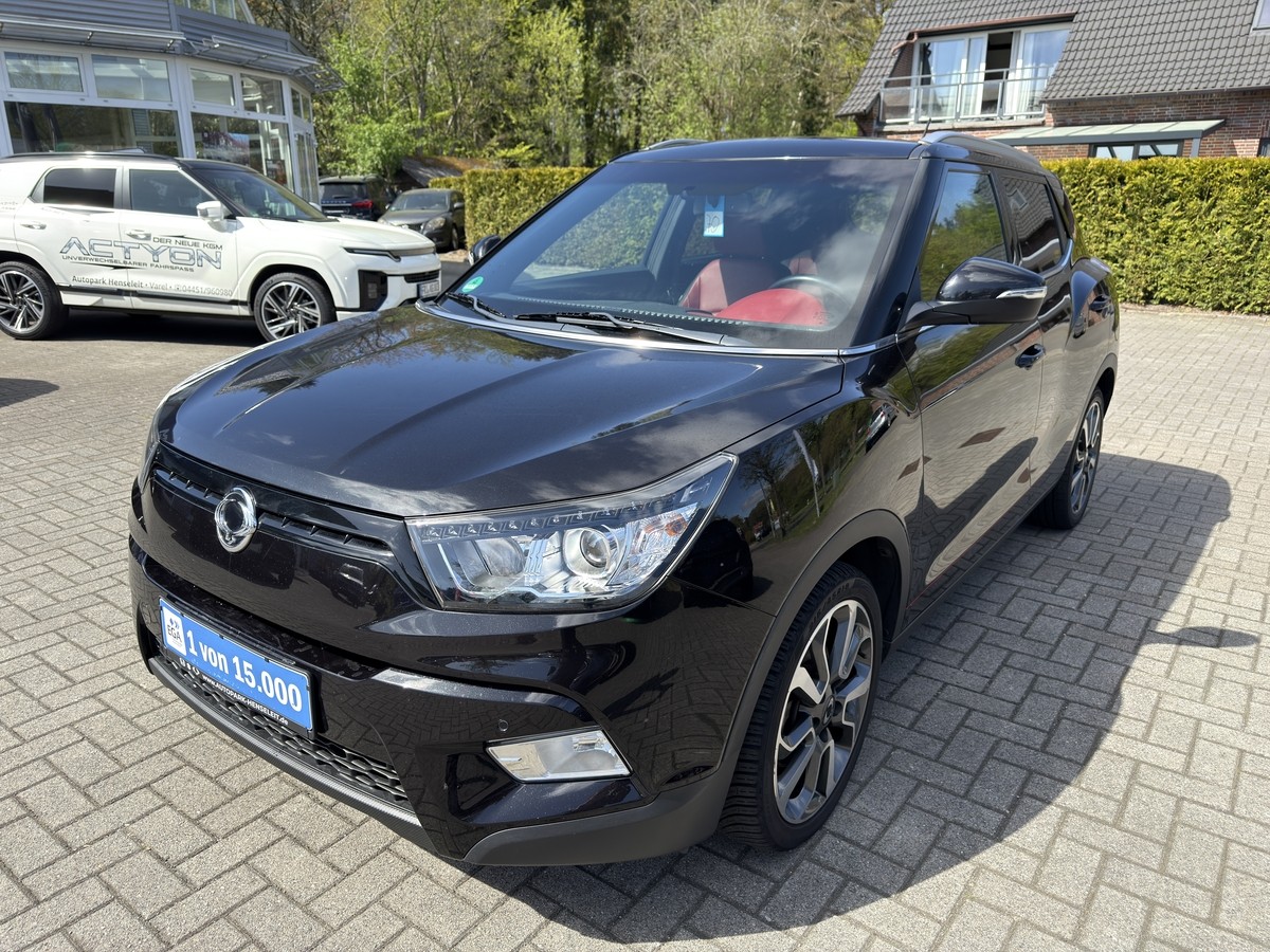 Ssangyong Tivoli Sapphire Red Rebel 1.6 P 6M/T 