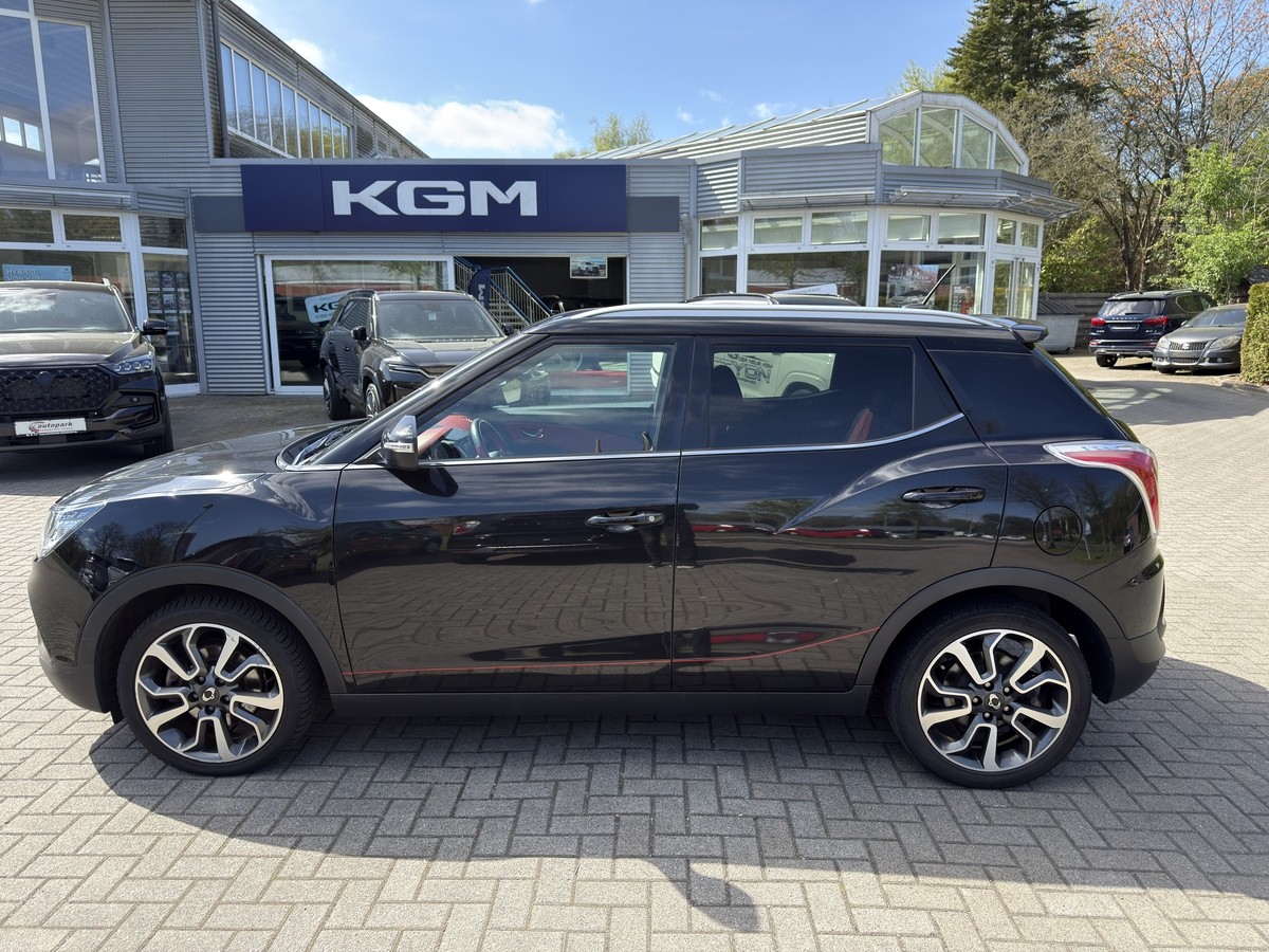 Ssangyong Tivoli Sapphire Red Rebel 1.6 P 6M/T 