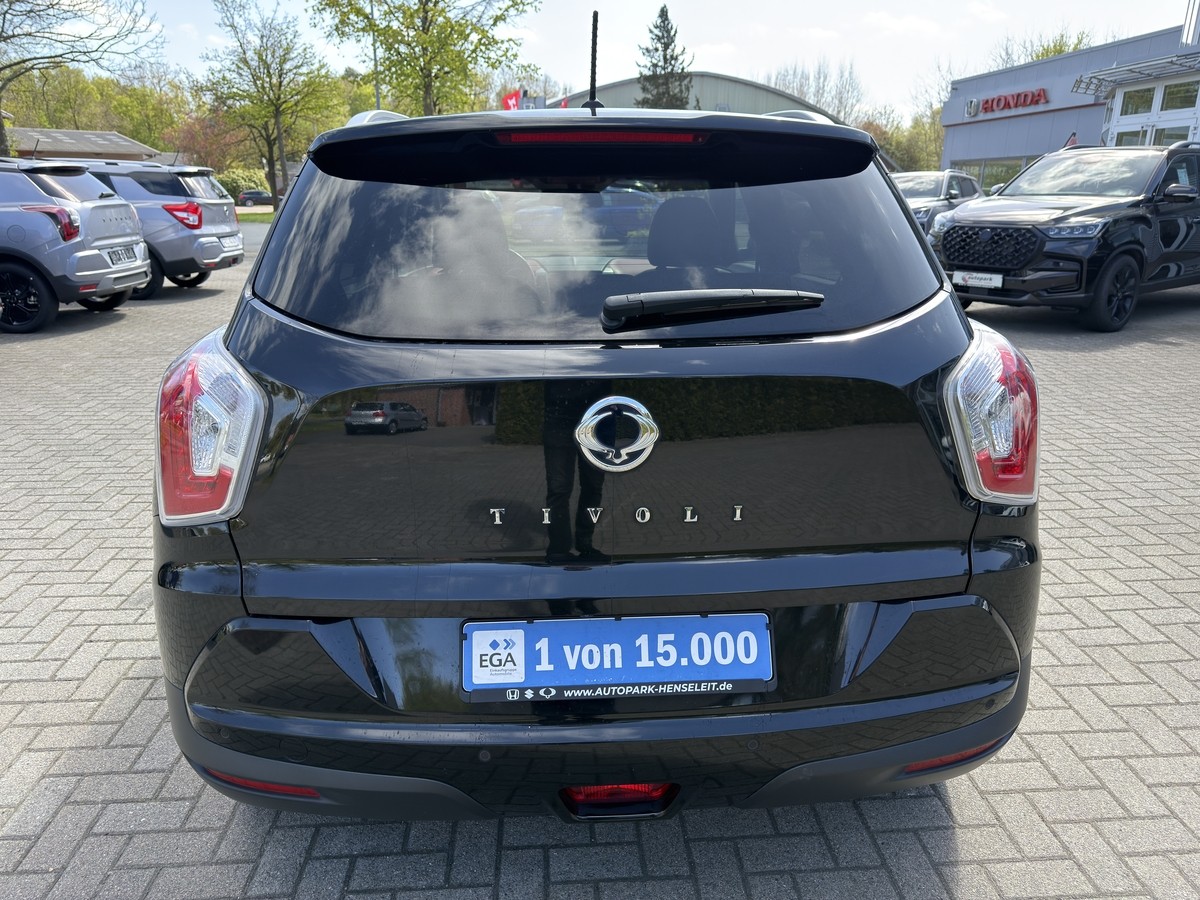 Ssangyong Tivoli Sapphire Red Rebel 1.6 P 6M/T 