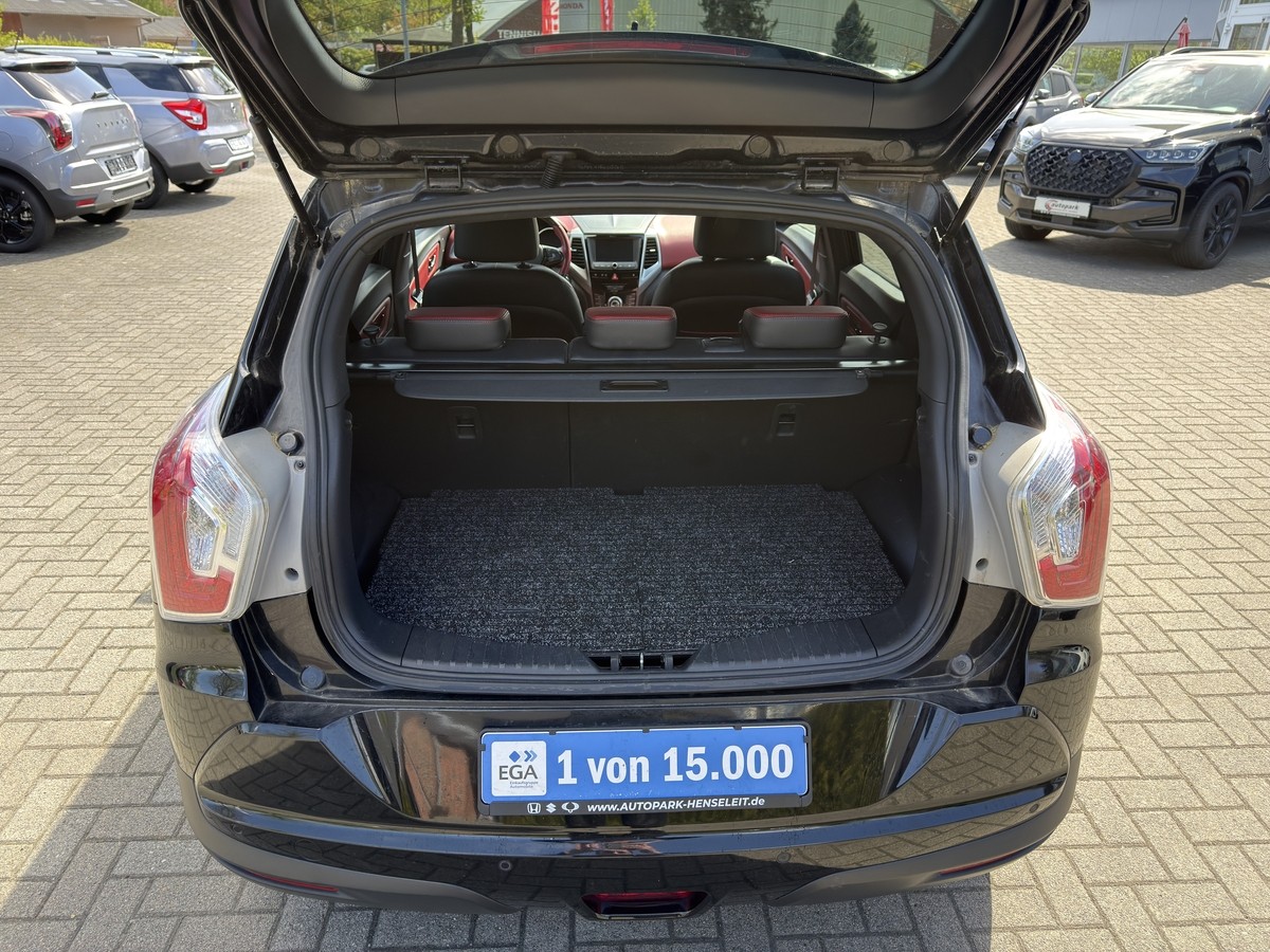 Ssangyong Tivoli Sapphire Red Rebel 1.6 P 6M/T 