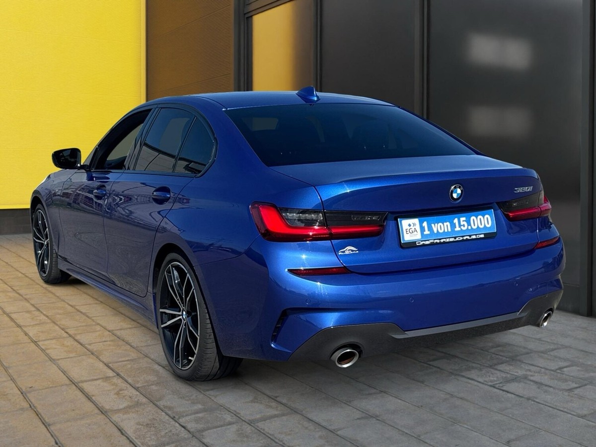 BMW 320 i A+M-SportPaket+LED+PDC+Suprhalte