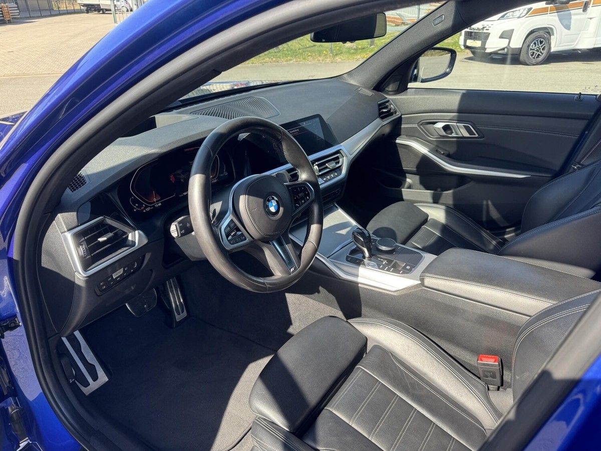 BMW 320 i A+M-SportPaket+LED+PDC+Suprhalte