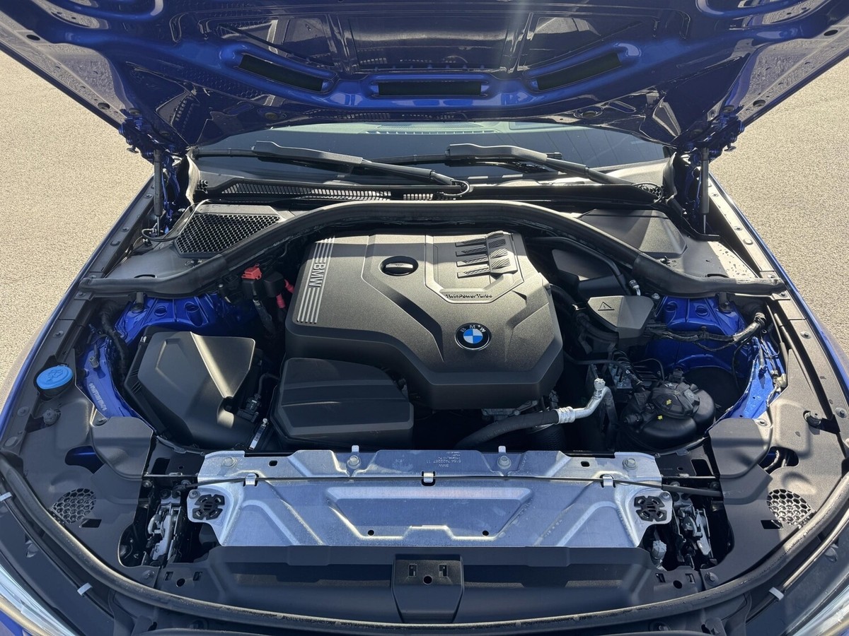 BMW 320 i A+M-SportPaket+LED+PDC+Suprhalte