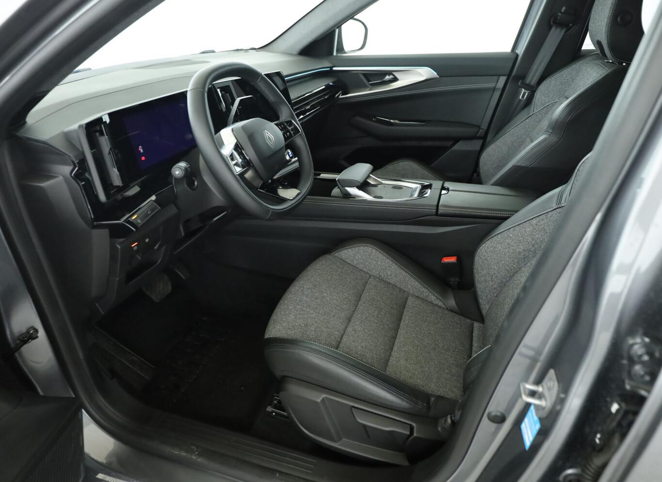 Renault Rafale Techno Pano WinterP ACC Nav eHK Kam 20Z