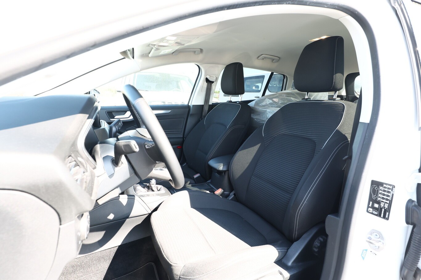 Ford Focus Kombi 1.0 EcoBoost 125 TitX LED Nav Kam