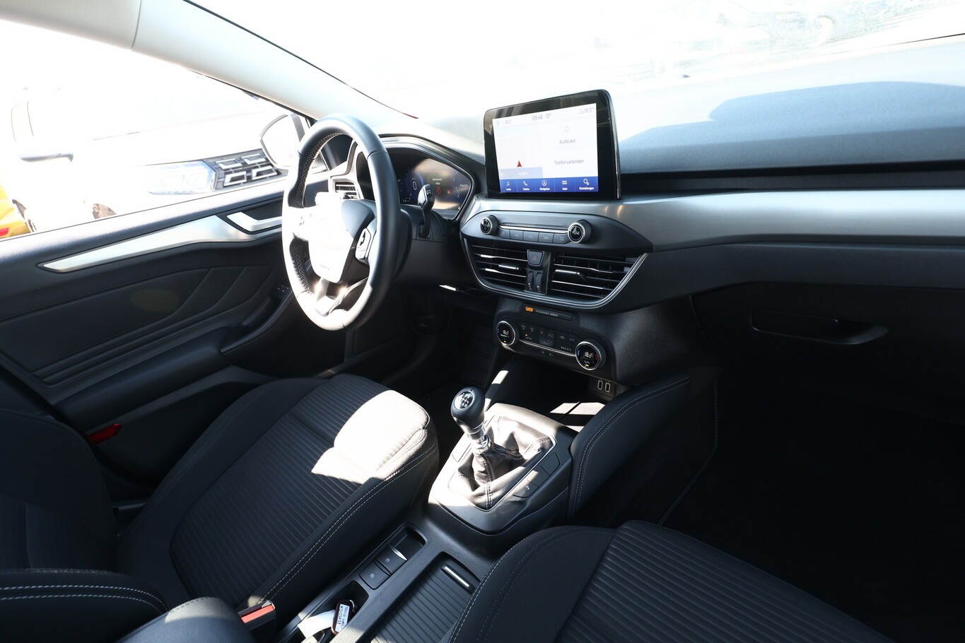 Ford Focus Kombi 1.0 EcoBoost 125 TitX LED Nav Kam