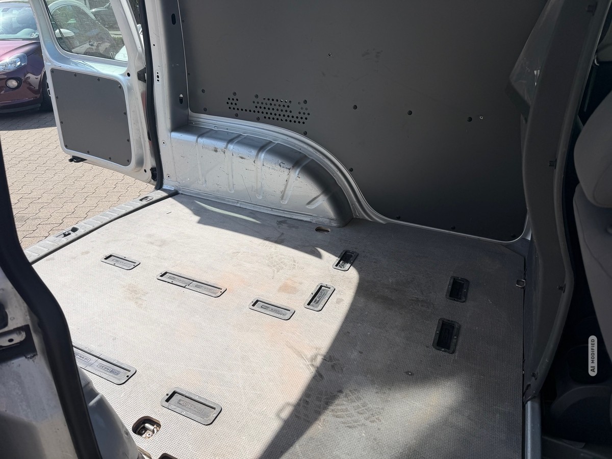 Volkswagen Caddy 1,6 TDI Klima