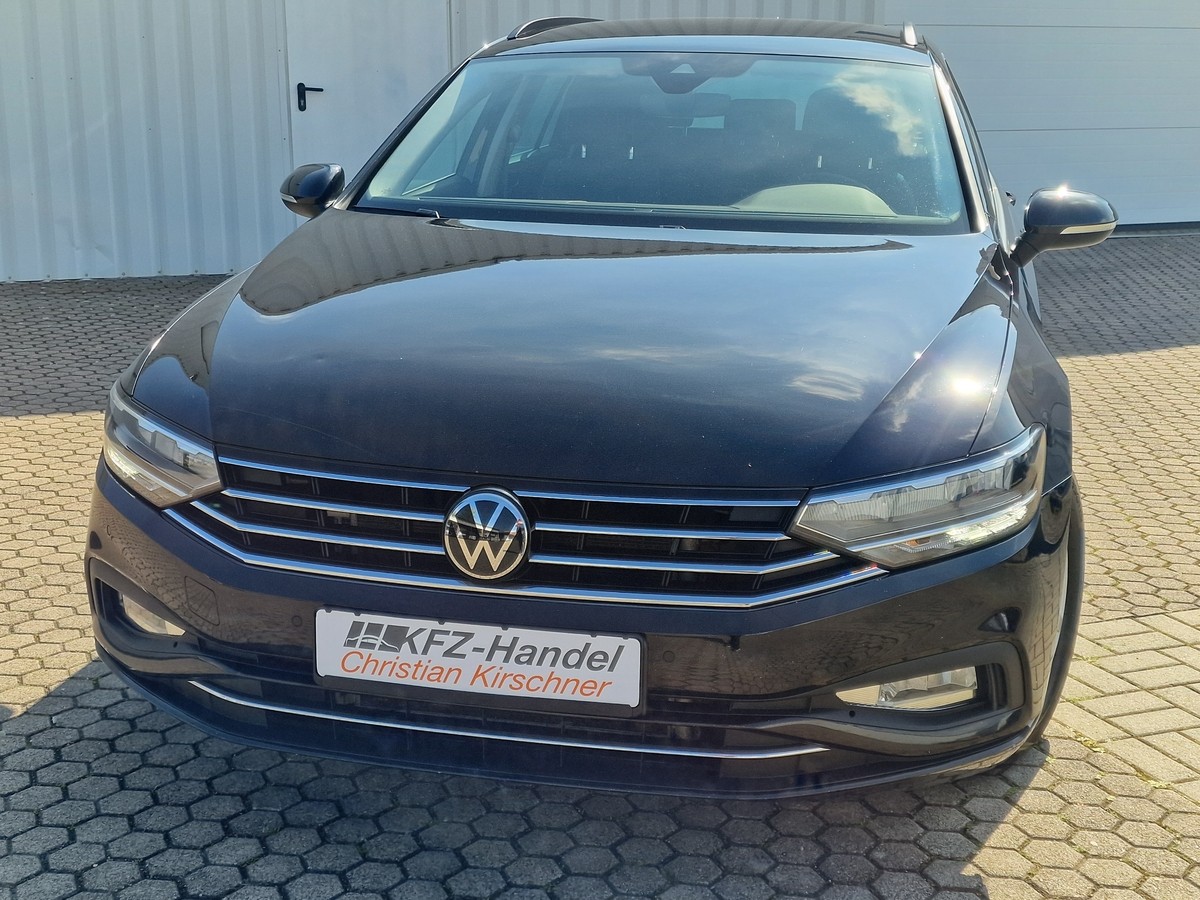 Volkswagen Passat Variant TSI DSG*AHK*Navi*LED*ACC*DAB*Sportsitze