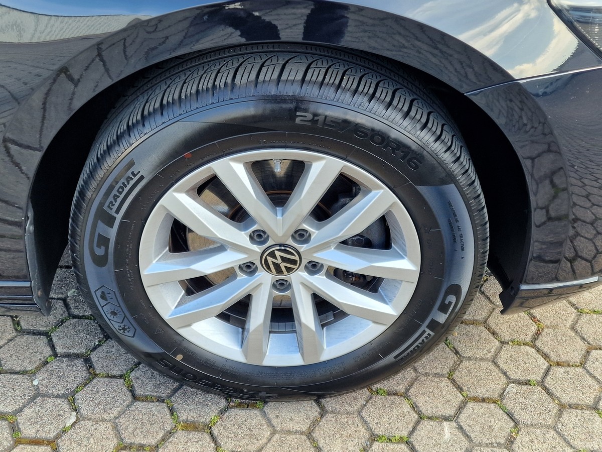 Volkswagen Passat Variant TSI DSG*AHK*Navi*LED*ACC*DAB*Sportsitze
