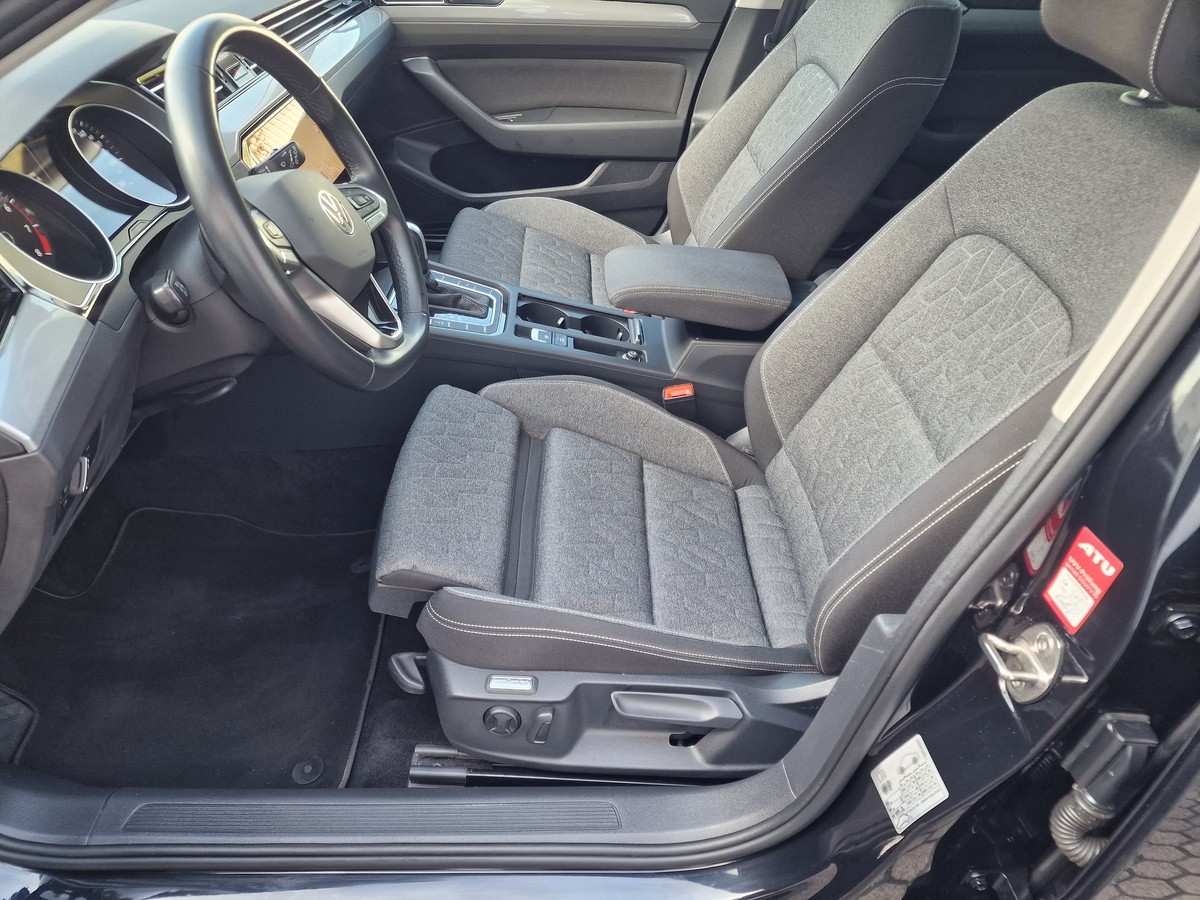 Volkswagen Passat Variant TSI DSG*AHK*Navi*LED*ACC*DAB*Sportsitze