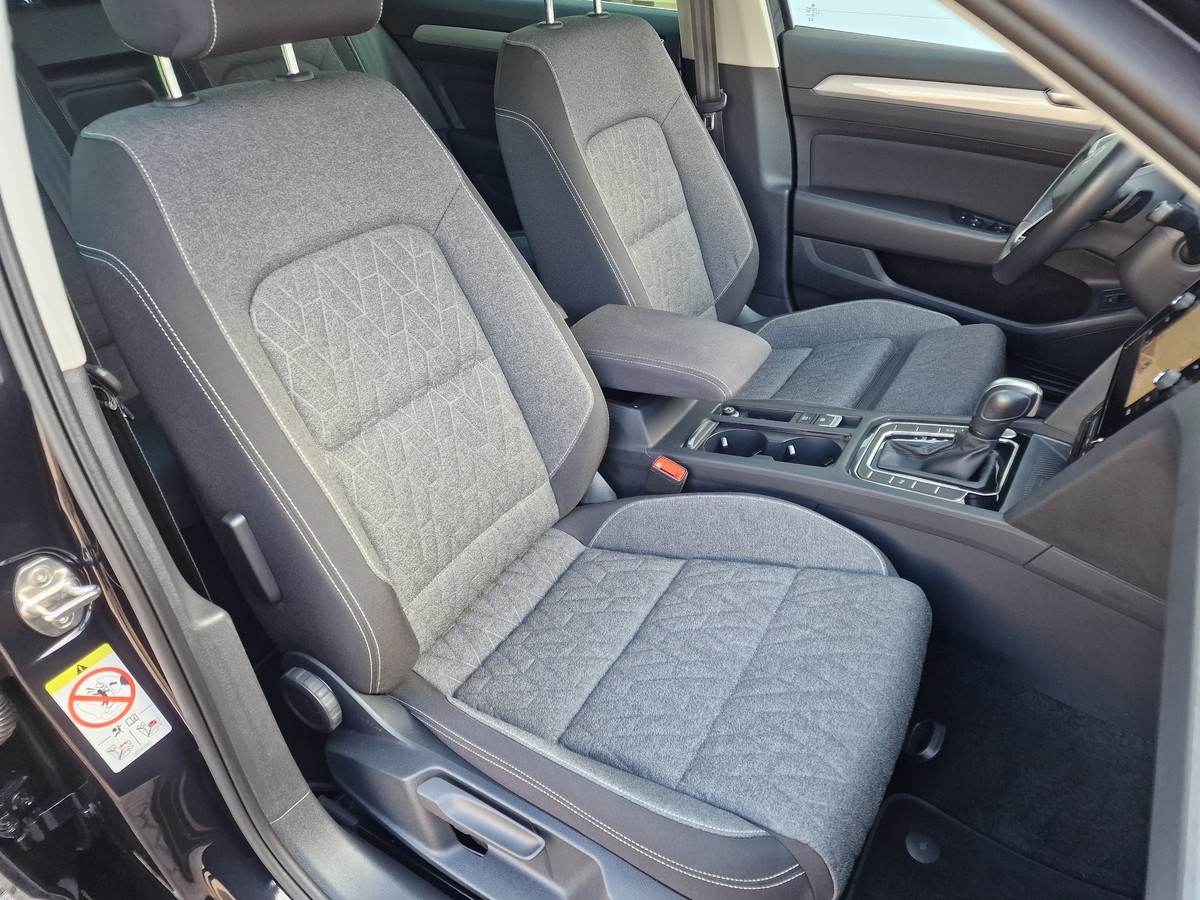 Volkswagen Passat Variant TSI DSG*AHK*Navi*LED*ACC*DAB*Sportsitze