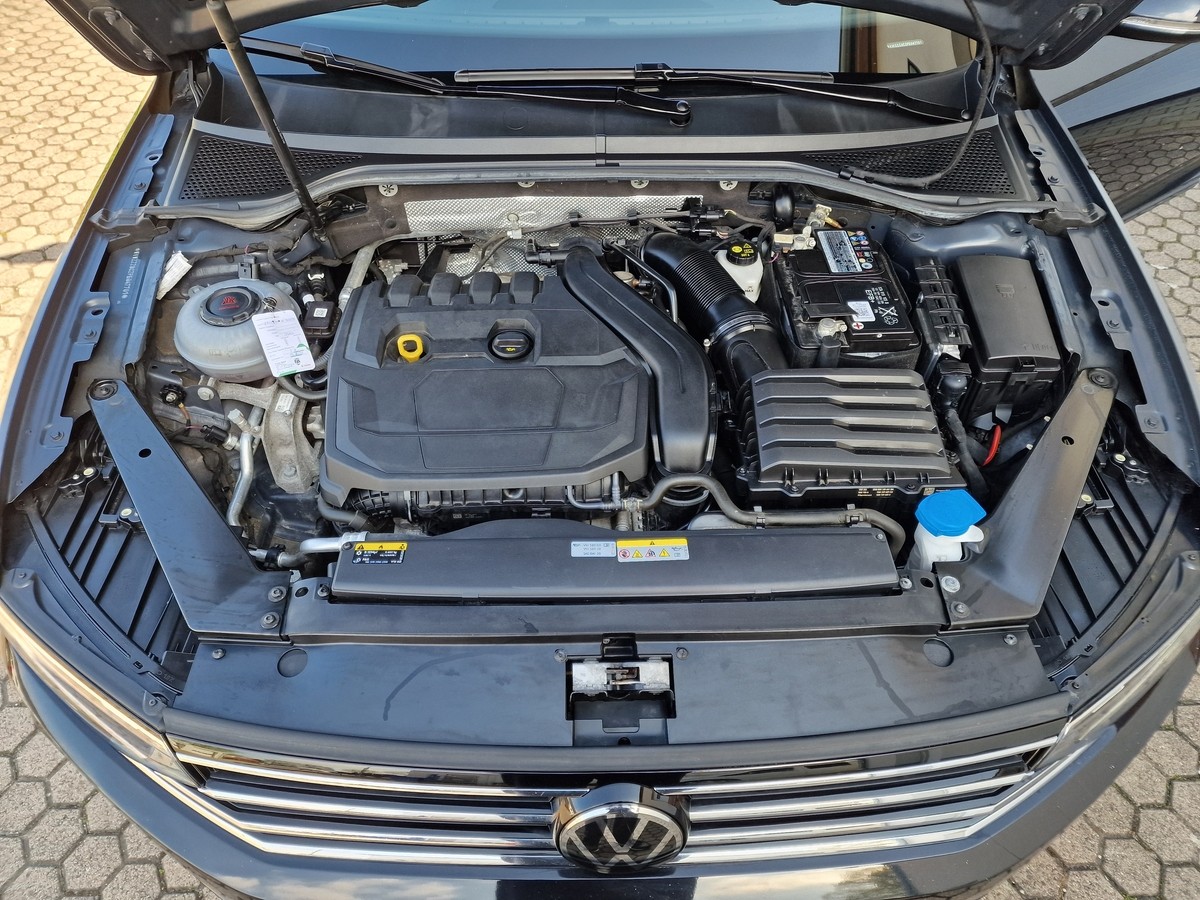 Volkswagen Passat Variant TSI DSG*AHK*Navi*LED*ACC*DAB*Sportsitze