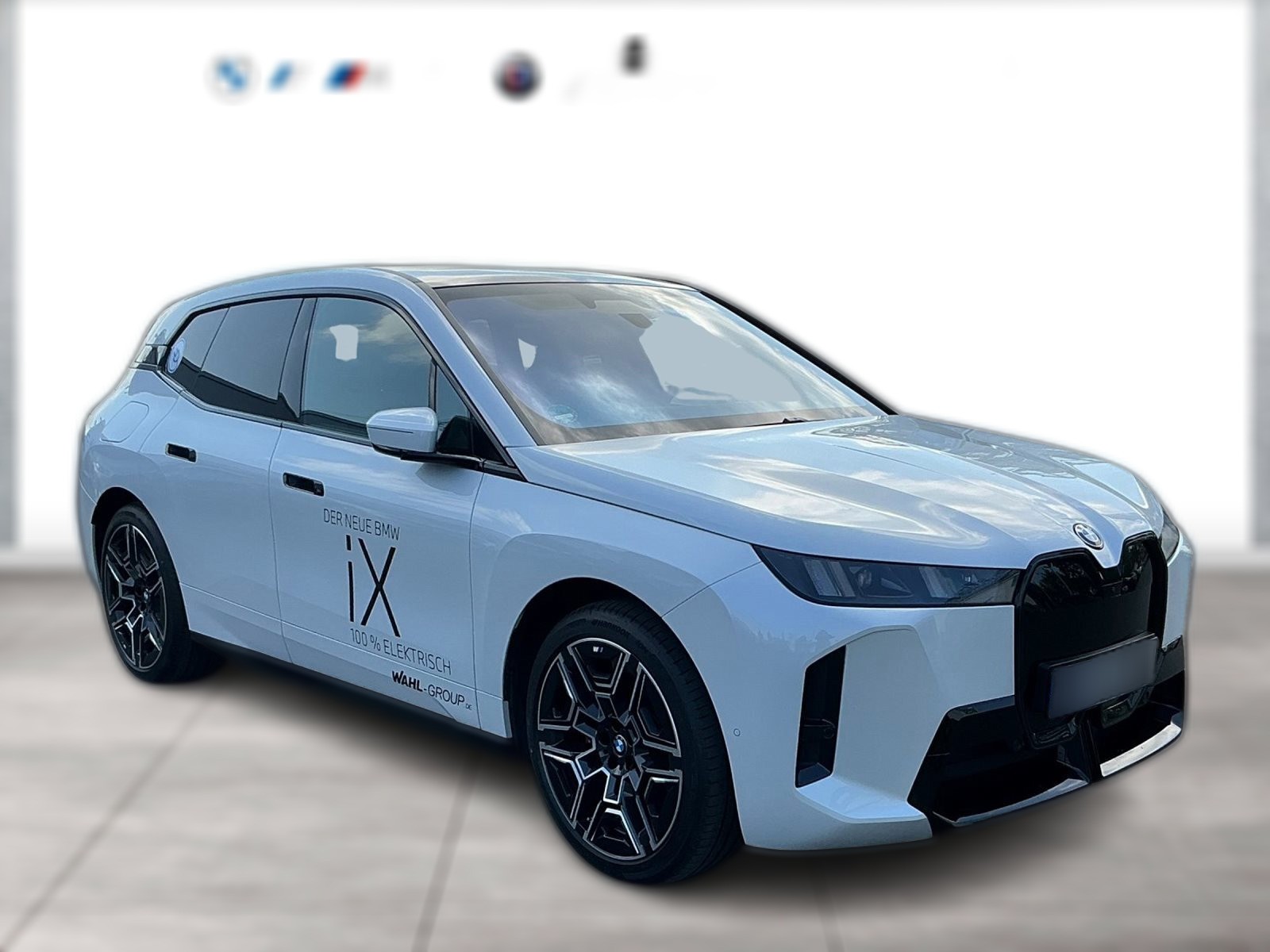 BMW iX M Sport Pro AHK Panorama IconicGlow Innovation