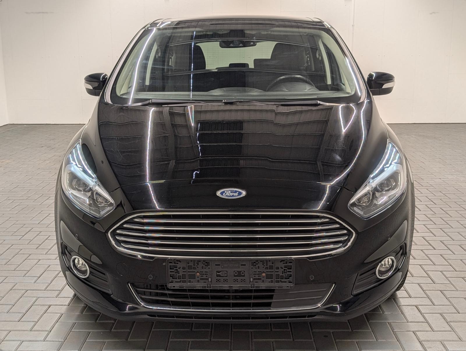 Ford S-Max Titanium 7-Sitze/LED/Navi/ACC/SHZ/Kam/elH