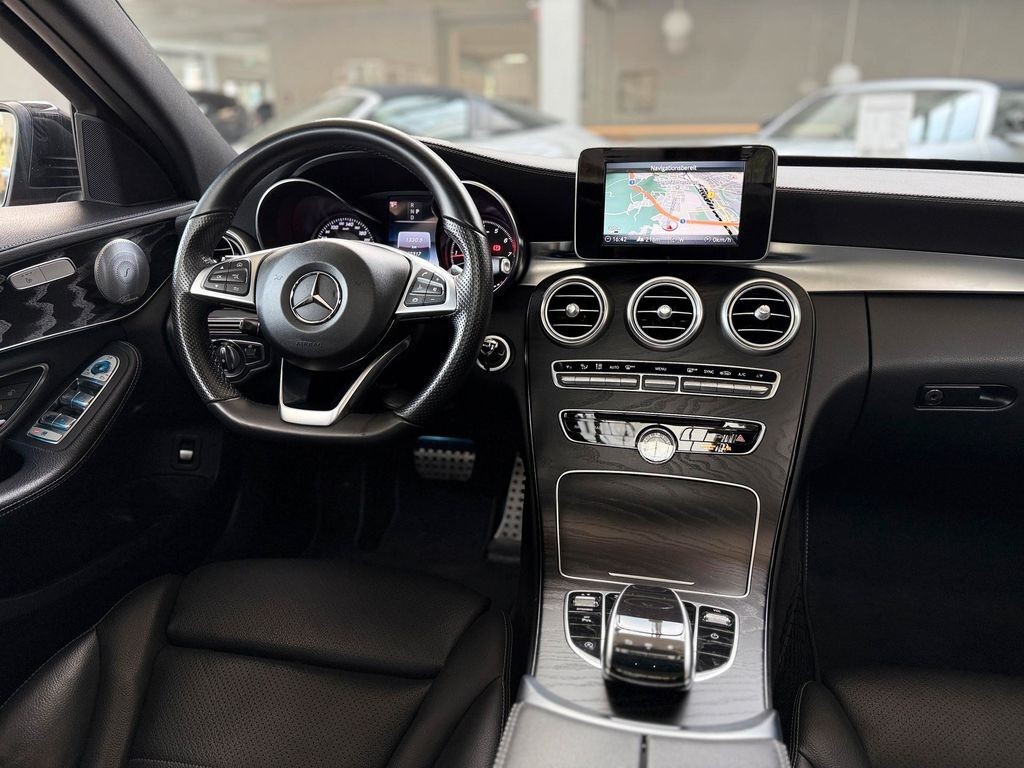 Mercedes-Benz C 250 C250 AMG Line*NAVI*Night*PANO*LEDER*BURM*LEDER*