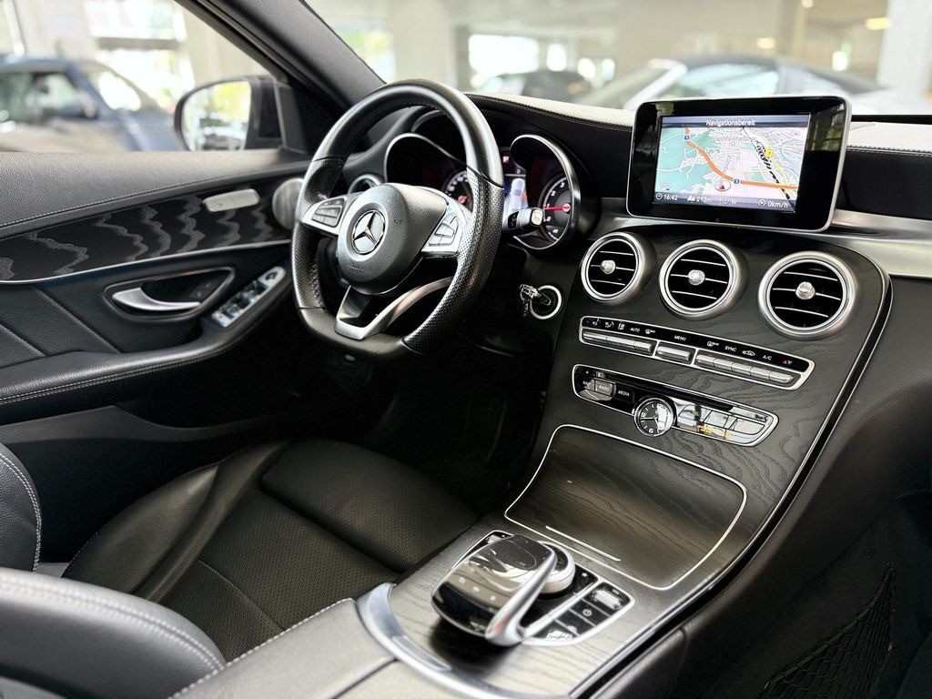 Mercedes-Benz C 250 C250 AMG Line*NAVI*Night*PANO*LEDER*BURM*LEDER*