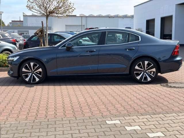 Volvo S60 Inscription Sunroof LED Navi StandHZG Harman&Kardo