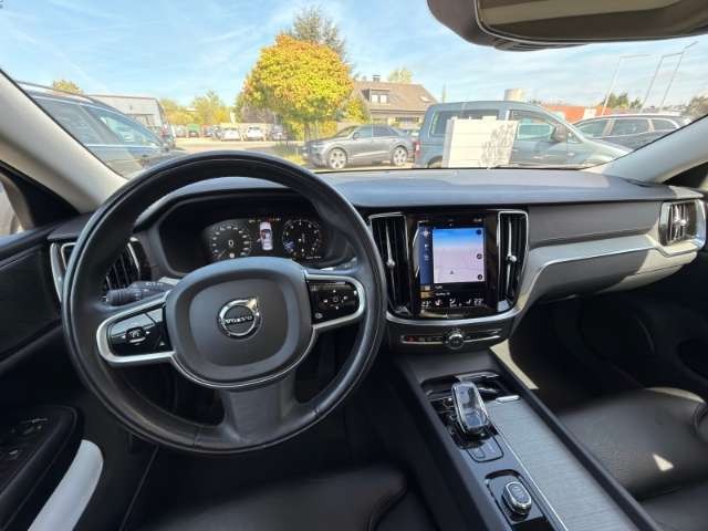 Volvo S60 Inscription Sunroof LED Navi StandHZG Harman&Kardo