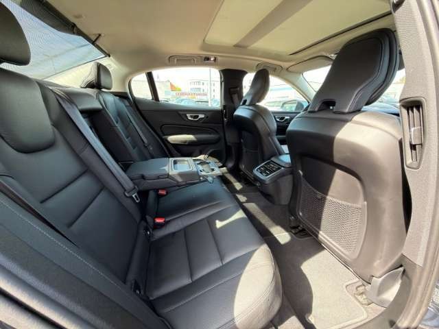 Volvo S60 Inscription Sunroof LED Navi StandHZG Harman&Kardo