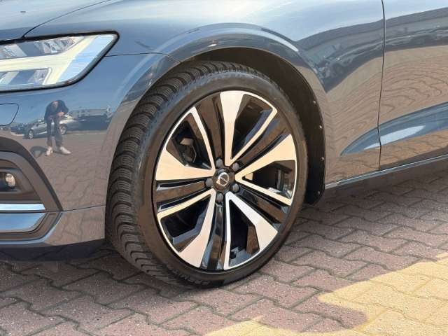 Volvo S60 Inscription Sunroof LED Navi StandHZG Harman&Kardo