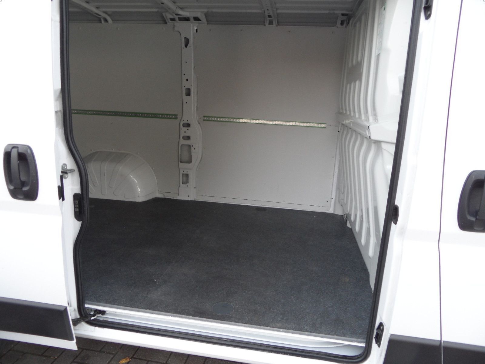 Opel Movano C Kasten L2H1 3,5t Edition+Navi+Kamera