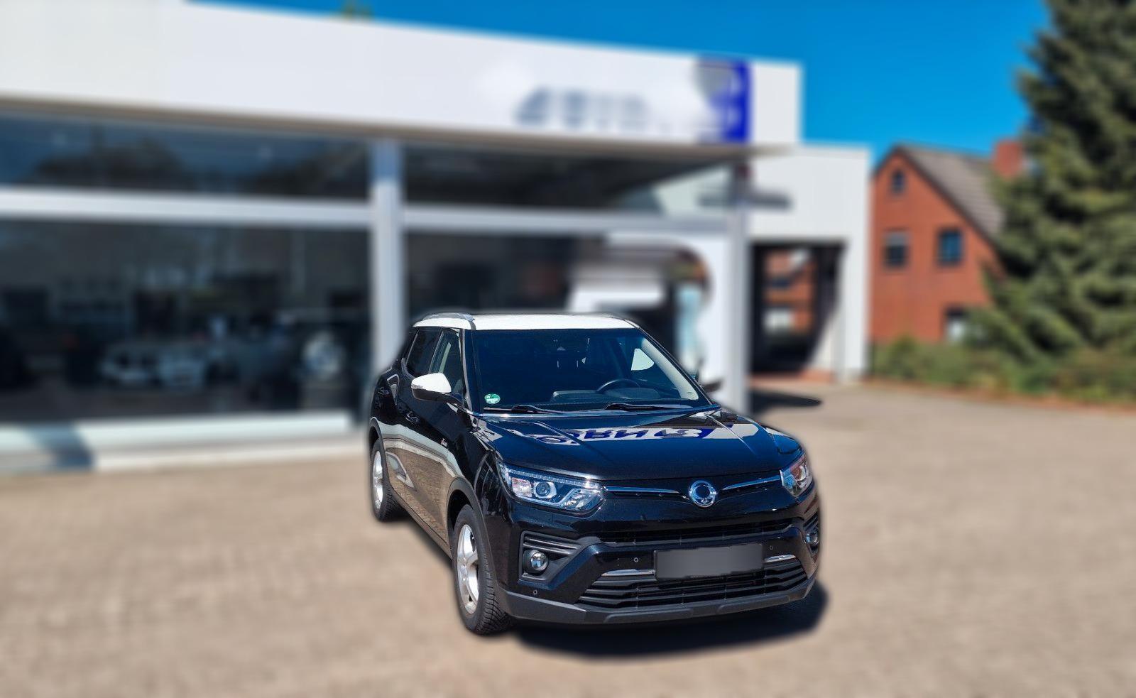 Ssangyong Tivoli 1,5 l Benziner  FIZZ AHK KAMERA S/W RÄDER