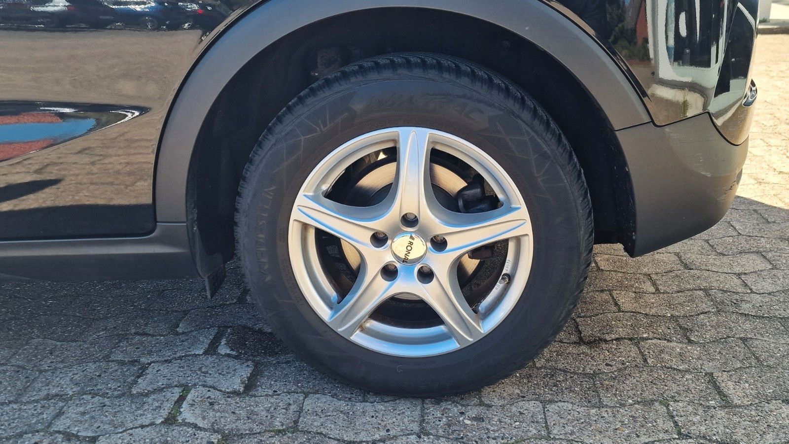 Ssangyong Tivoli 1,5 l Benziner  FIZZ AHK KAMERA S/W RÄDER