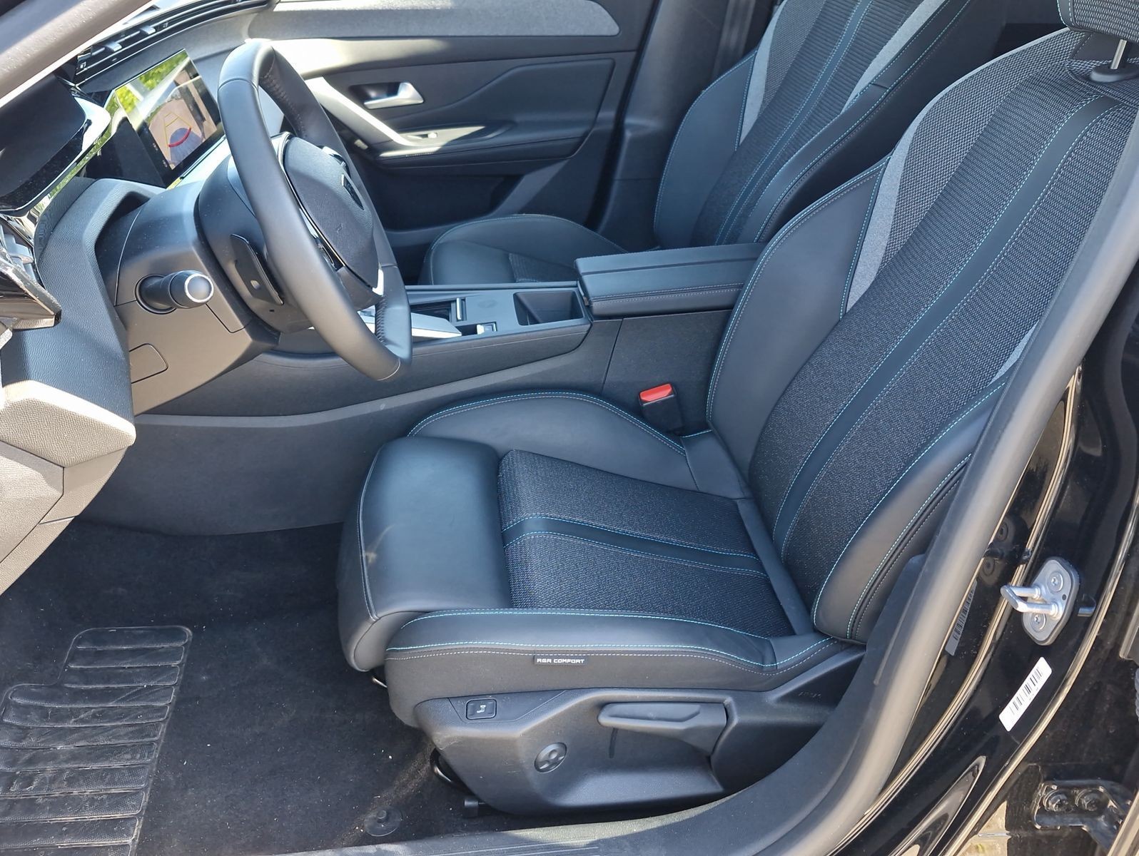 Peugeot 308 SW BlueHDi 130 Allure AT LED Navi Kamera PDC