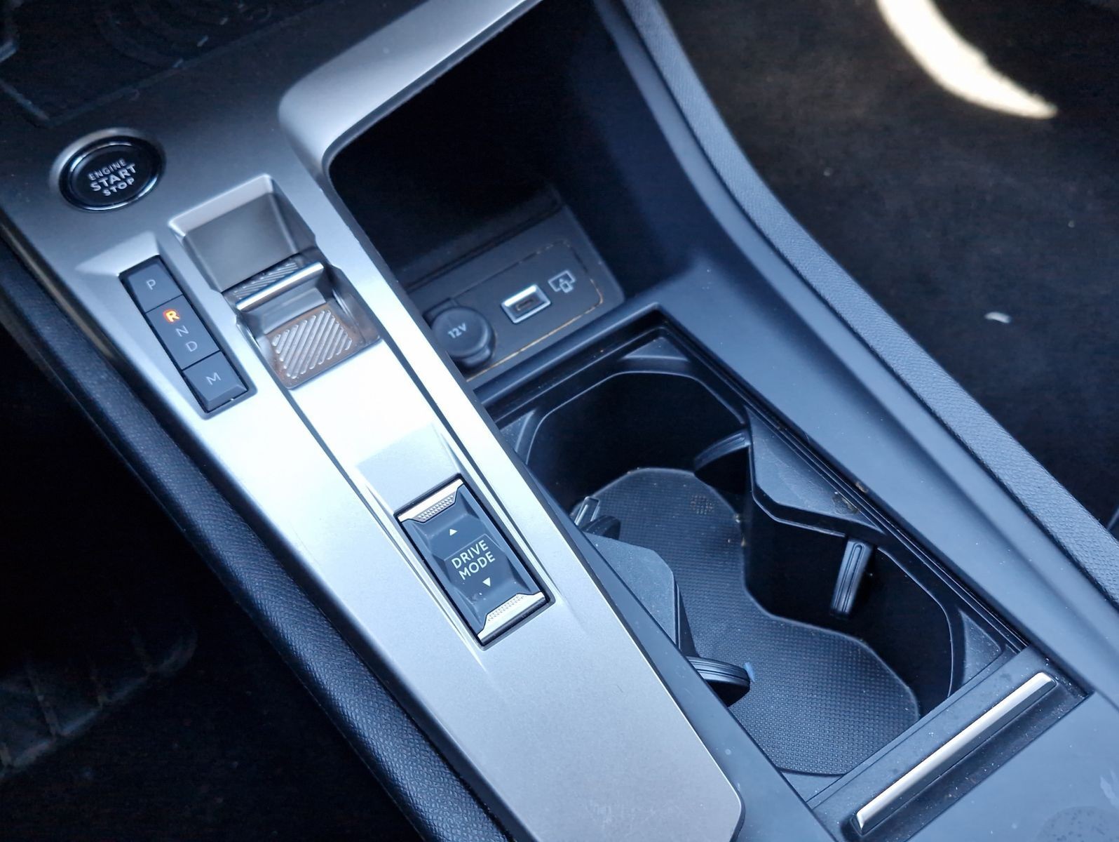 Peugeot 308 SW BlueHDi 130 Allure AT LED Navi Kamera PDC