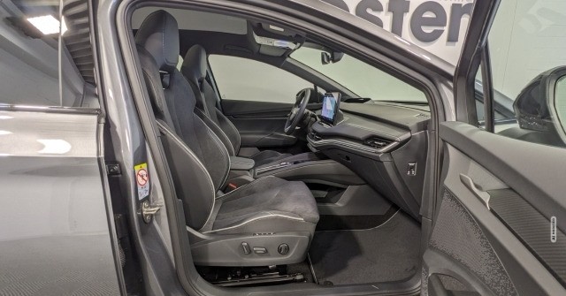 Skoda Enyaq Coupe 60 Sportline Matrix-LED MAXX AHK CantonSound 21''-LM