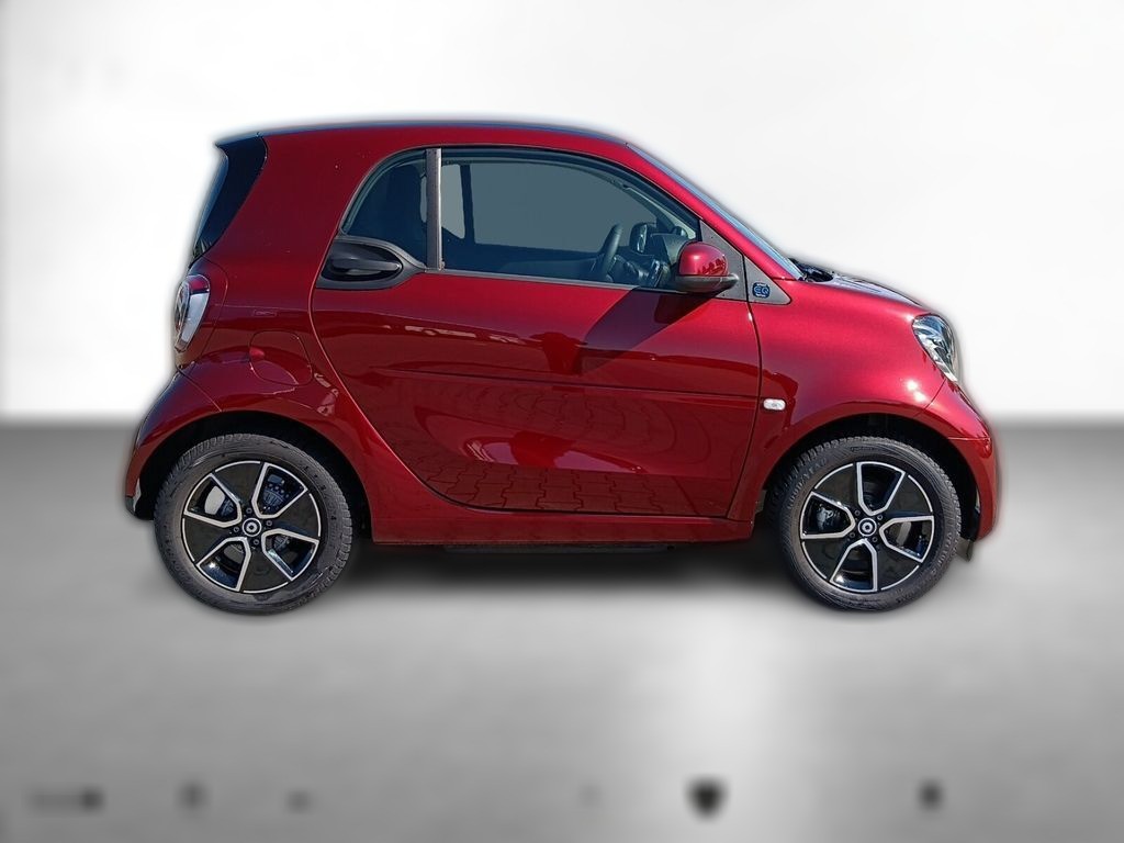 Smart ForTwo EQ passion *PANORAMADACH+SITZHEIZUNG+JBL-SOUND*