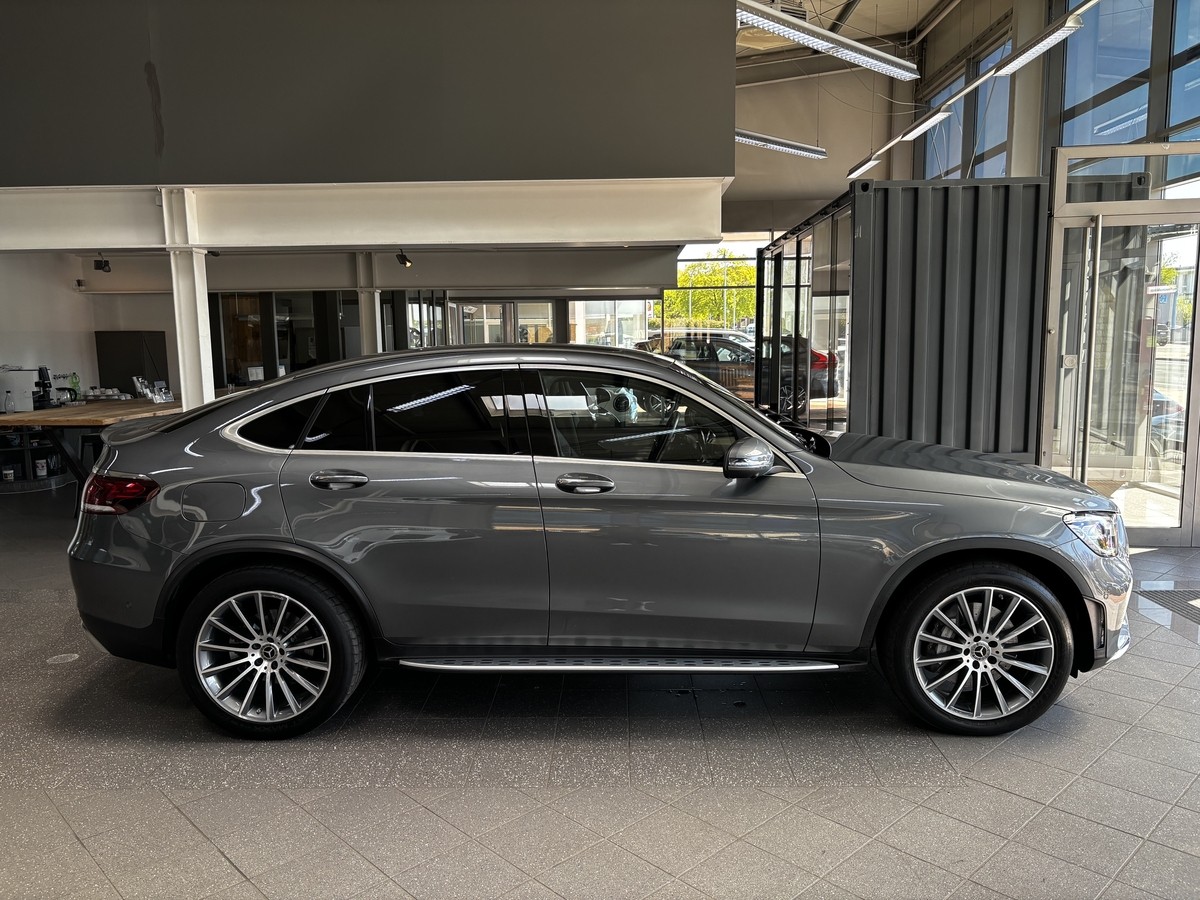 Mercedes-Benz GLC 300 d Coupé AMG 4M LED HUD Pano Distr+ Burmester 