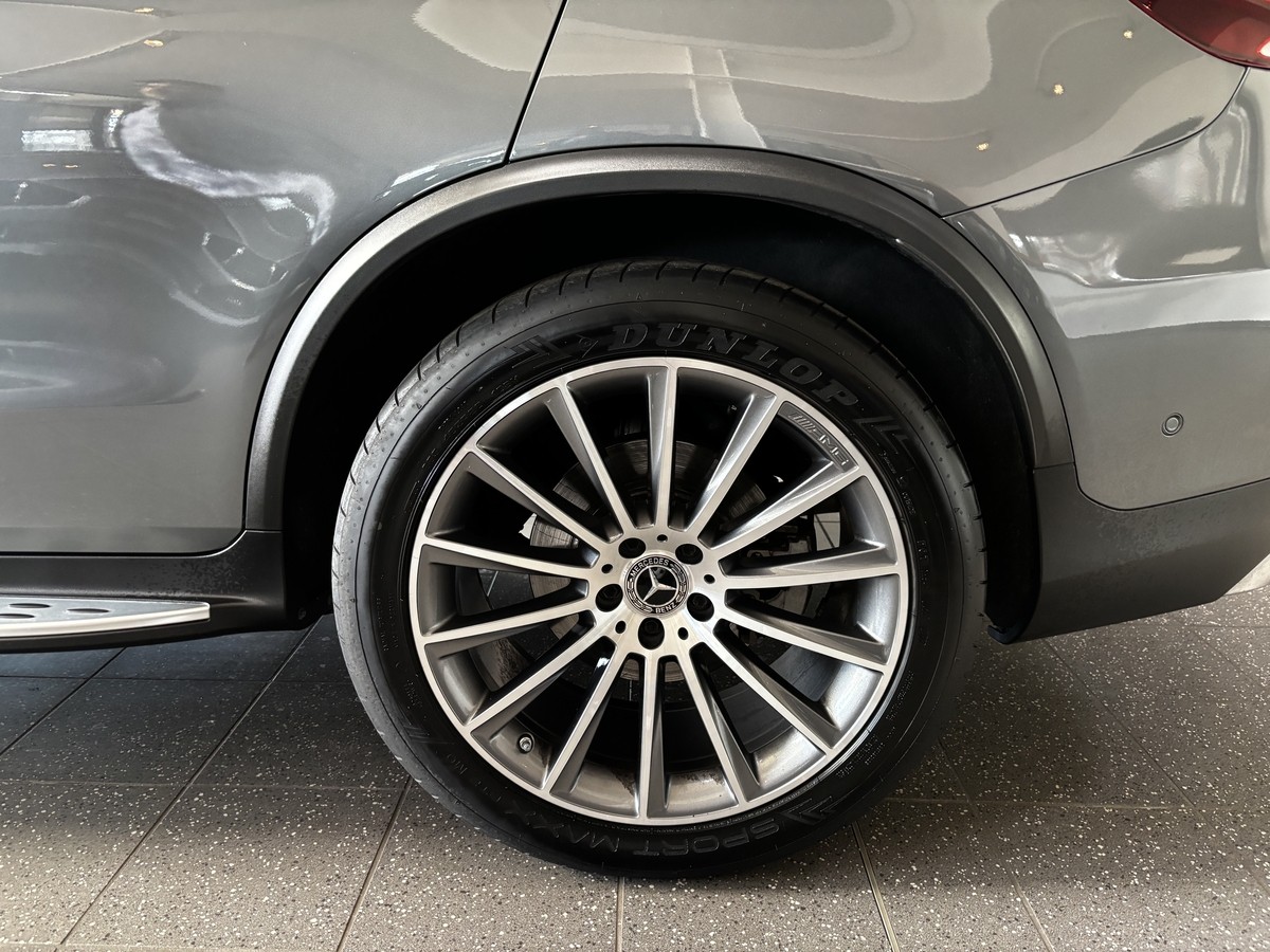 Mercedes-Benz GLC 300 d Coupé AMG 4M LED HUD Pano Distr+ Burmester 