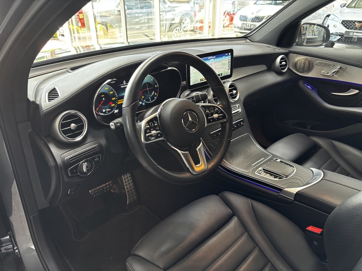 Mercedes-Benz GLC 300 d Coupé AMG 4M LED HUD Pano Distr+ Burmester 
