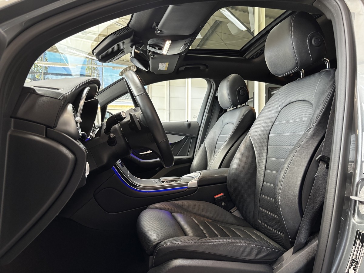 Mercedes-Benz GLC 300 d Coupé AMG 4M LED HUD Pano Distr+ Burmester 