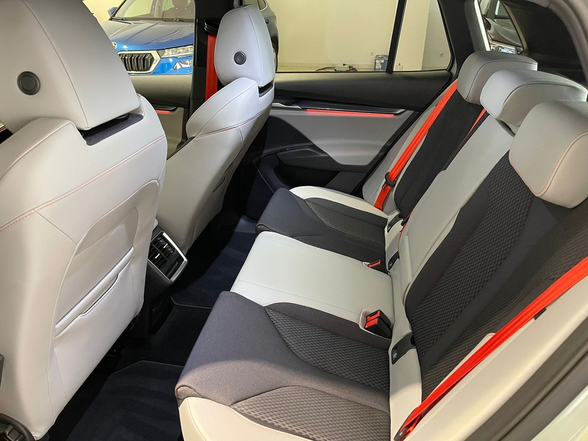 Skoda Elroq 85 Lodge Matrix Beam ACC Wärmepumpe