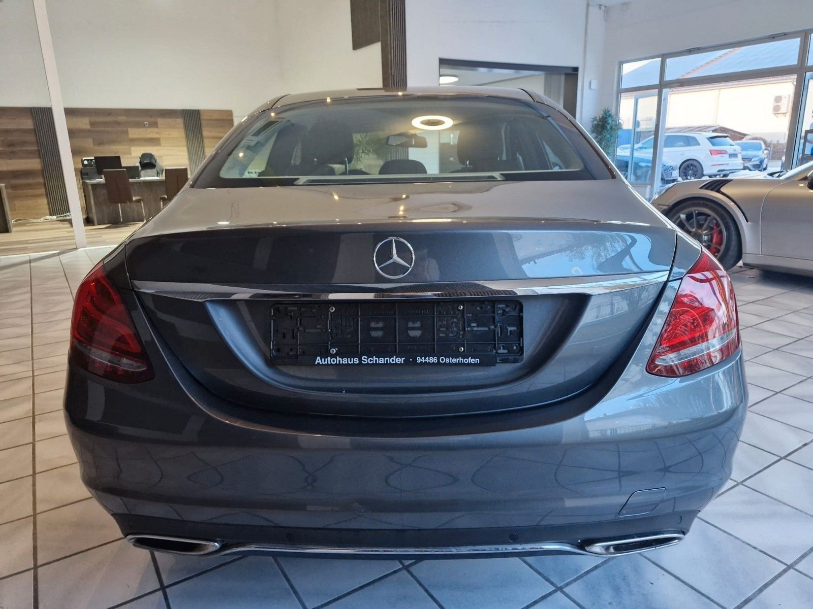 Mercedes-Benz C 300 Avantgarde*LED*SHZ*Navi*AHK*