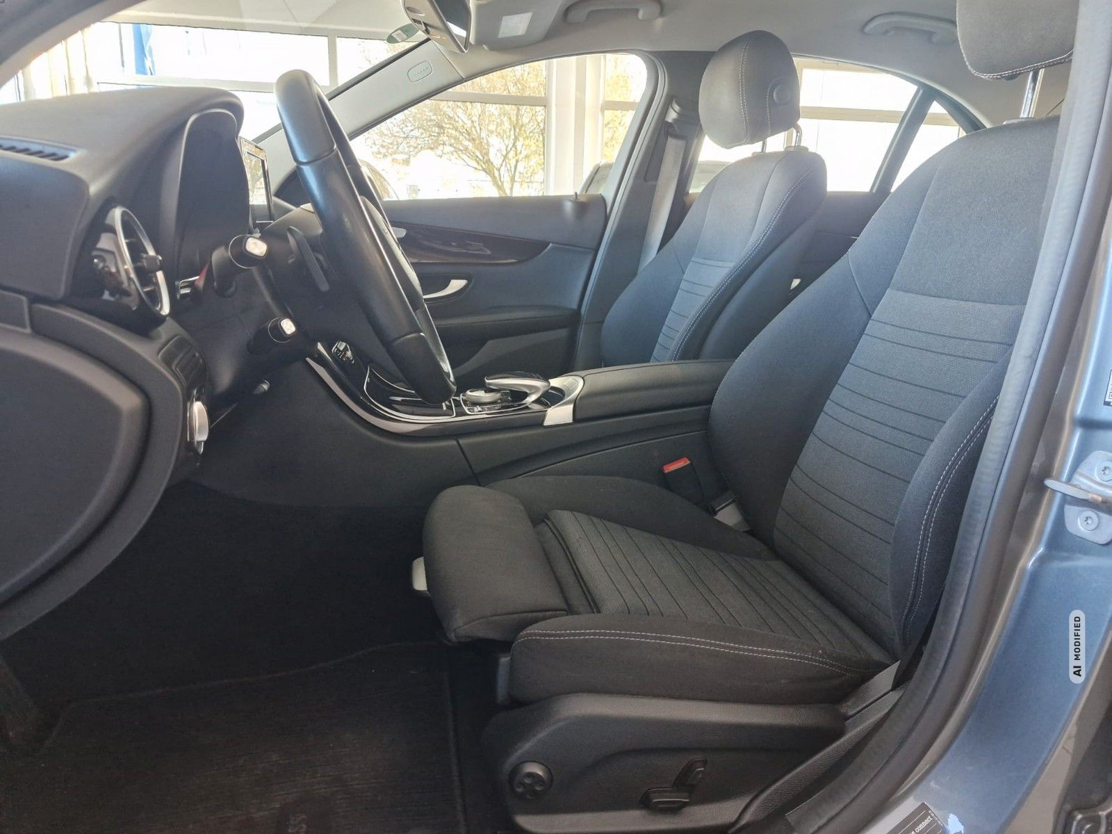 Mercedes-Benz C 300 Avantgarde*LED*SHZ*Navi*AHK*