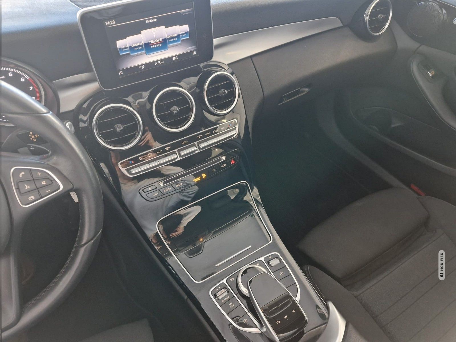 Mercedes-Benz C 300 Avantgarde*LED*SHZ*Navi*AHK*