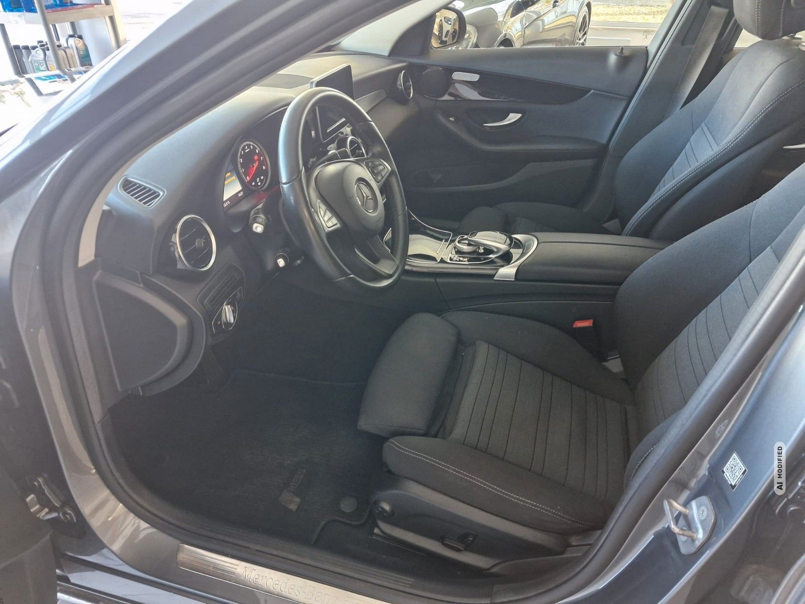 Mercedes-Benz C 300 Avantgarde*LED*SHZ*Navi*AHK*